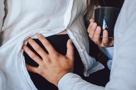 Australian expectant father wins $900,000 in TattsLotto. - Casino News Thumbnail