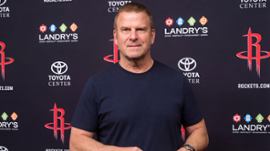 Tilman Fertitta makes a play for Caesars, topping competitor's bid - Casino News Thumbnail