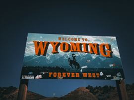 Wyoming utsteder offentlig advarsel om ulovlig pengespill på nett